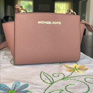 Michael Kors Crossbody